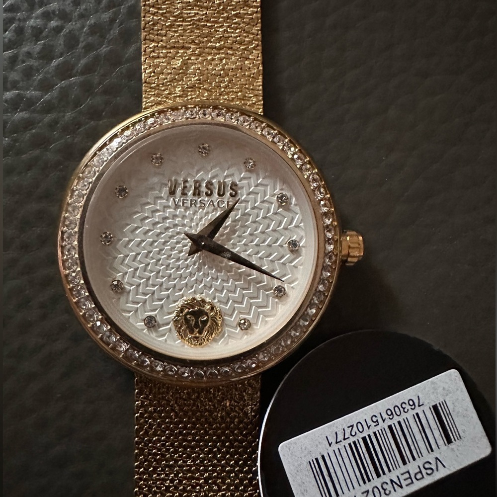 Versus Versace  Lea Crystal Bracelet Watch white Womens